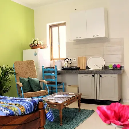 Avalon Seaside B&B - Gozo Bellevue Homes *