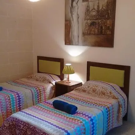 Avalon Seaside B&B - Gozo Bellevue Homes * Xlendi